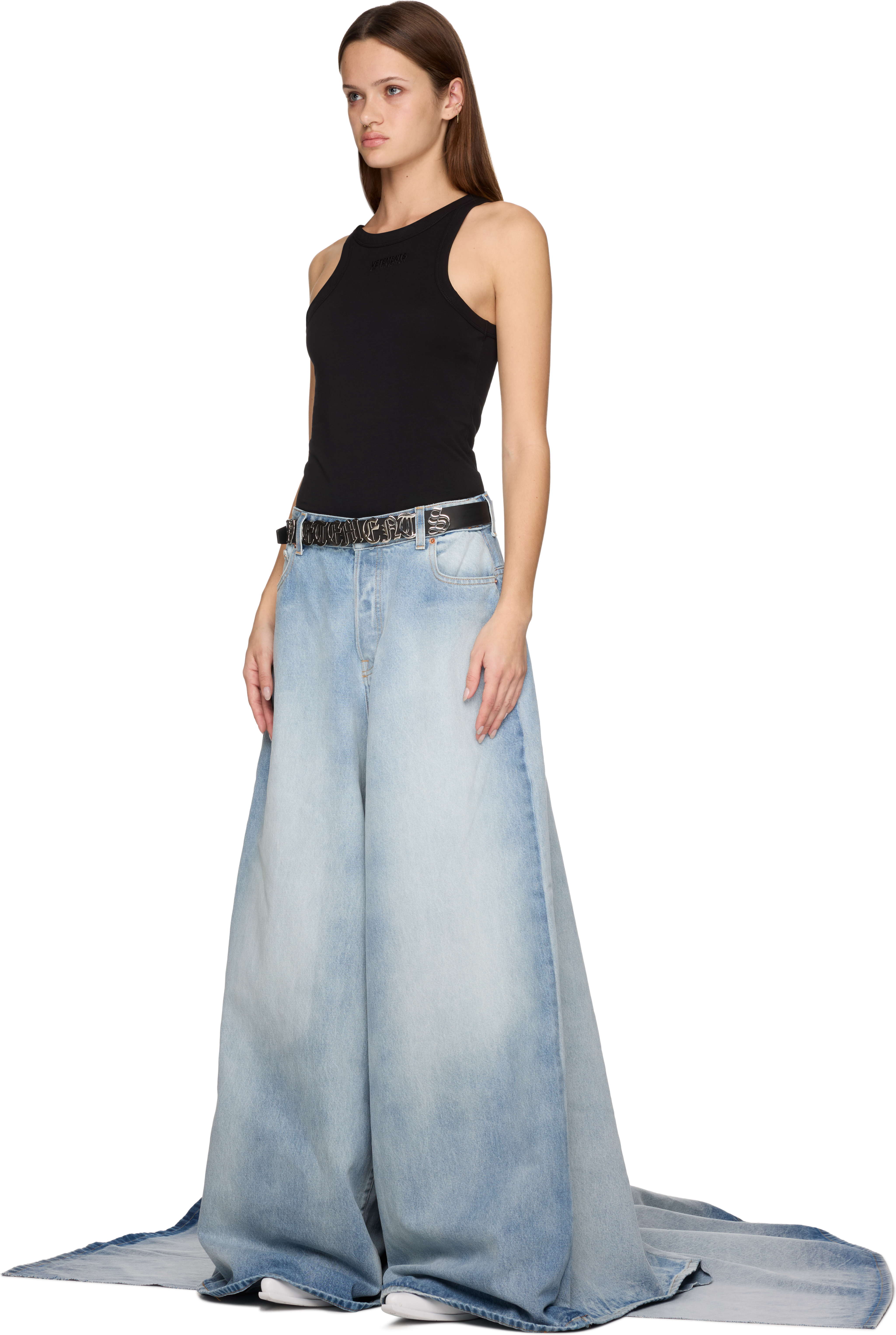 VETEMENTS Red Carpet Train Jeans